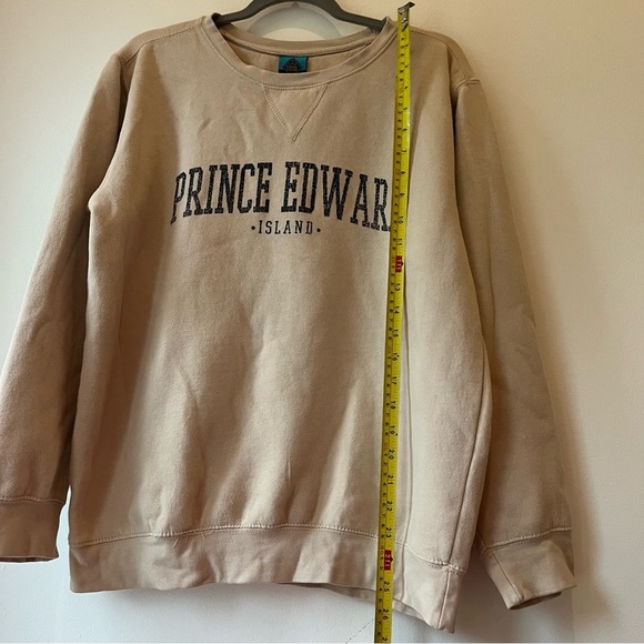 Coastal Culture Prince Edward Island Sweatshirt Small Beige PEI Crew Pullover - Picture 6 of 10
